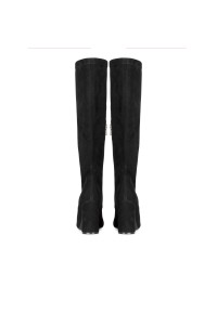 Vorder- und Rückansicht der Lauren Stiefel aus Kunstwildleder.