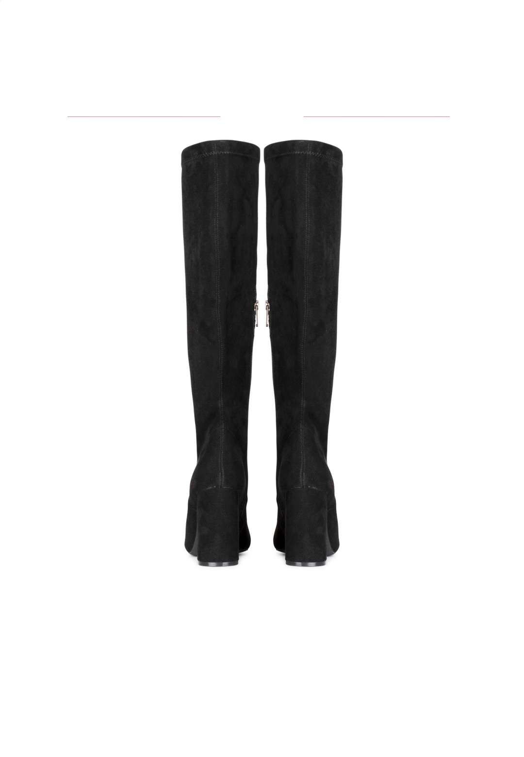 Vorder- und Rückansicht der Lauren Stiefel aus Kunstwildleder.