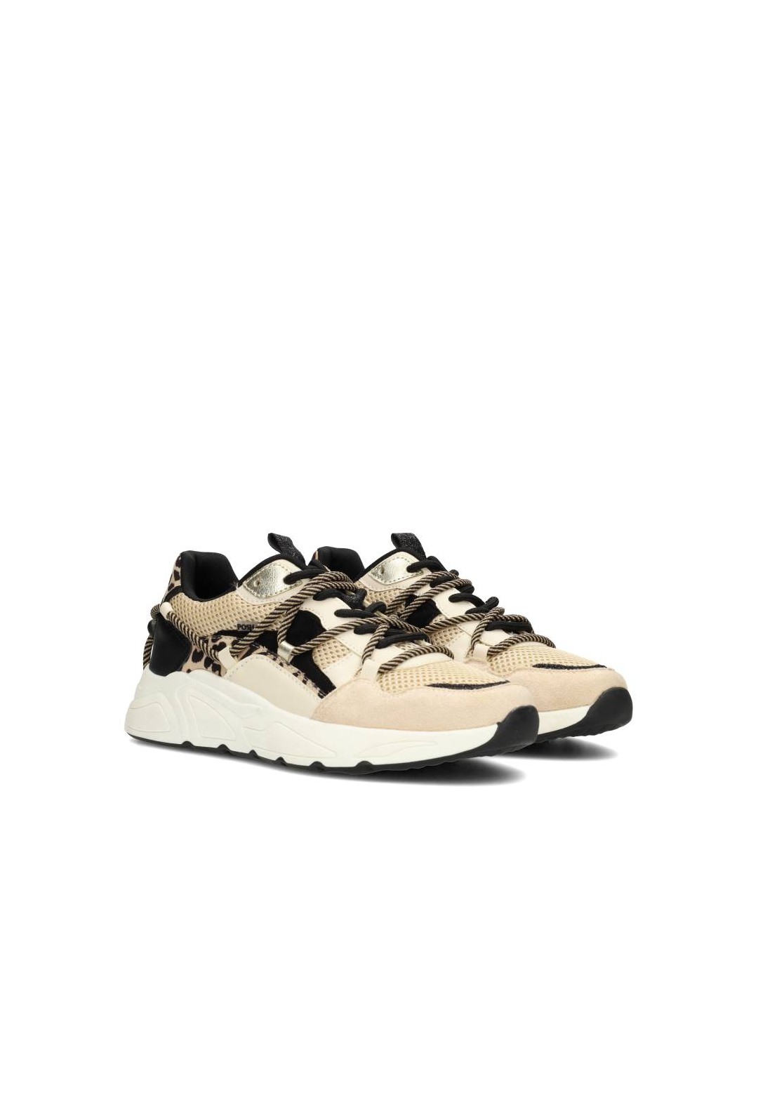 Lichte CARI sneaker met chunky zool en imitatieleer – schuine vooraanzicht