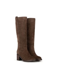 Paar braune SAS-Stiefel aus Wildleder von PS Poelman, schräge Vorderansicht mit eleganter Passform.