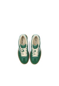 Bovenaanzicht van JUNA sneaker met nette veters