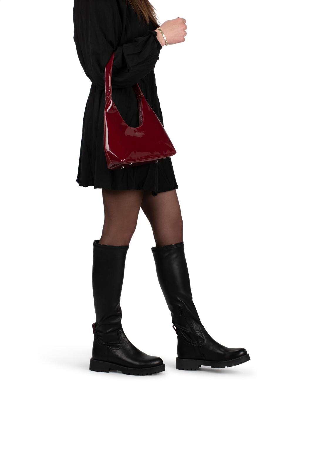 Modebewuste outfit met zwarte leren HABOOB laars Paris – gecombineerd met rok en tas