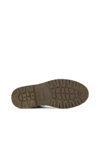 Light brown Toni men’s lace-up shoes – detail of durable sole with grip