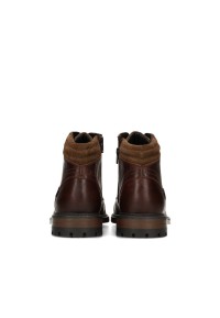 Rückansicht der Hombre Schuhe mit gepolstertem Knöchelkragen.