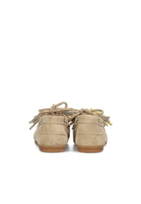 Achteraanzicht van de Vita loafers met zichtbare stiksels en gekleurde kwastjes.