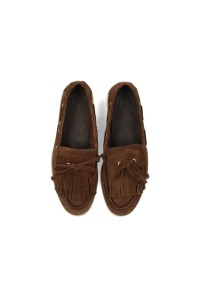 Paar PS Poelman loafers in bruin suède van bovenaf