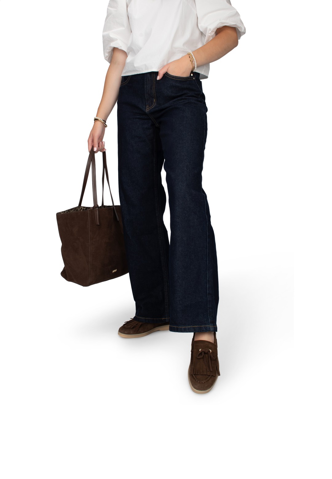 Damesoutfit met PS Poelman suède loafers en bruine tas