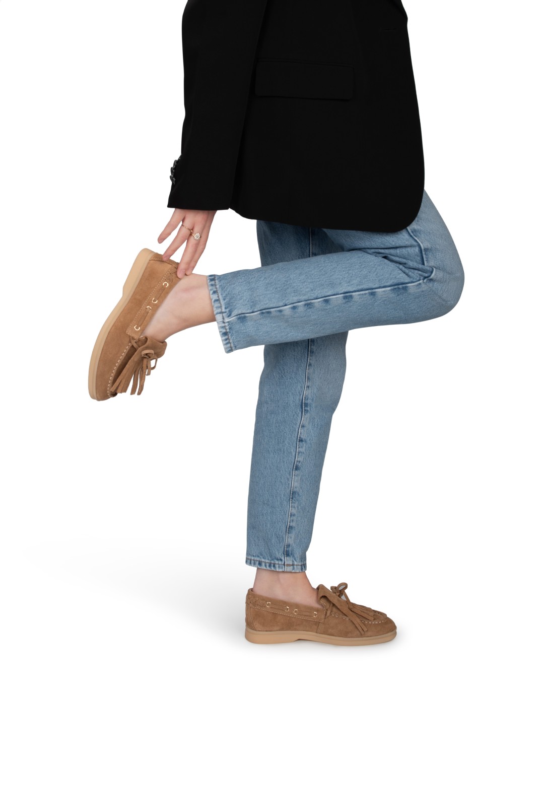 POSH by Poelman ZALAMA loafer gedragen – speels zijaanzicht