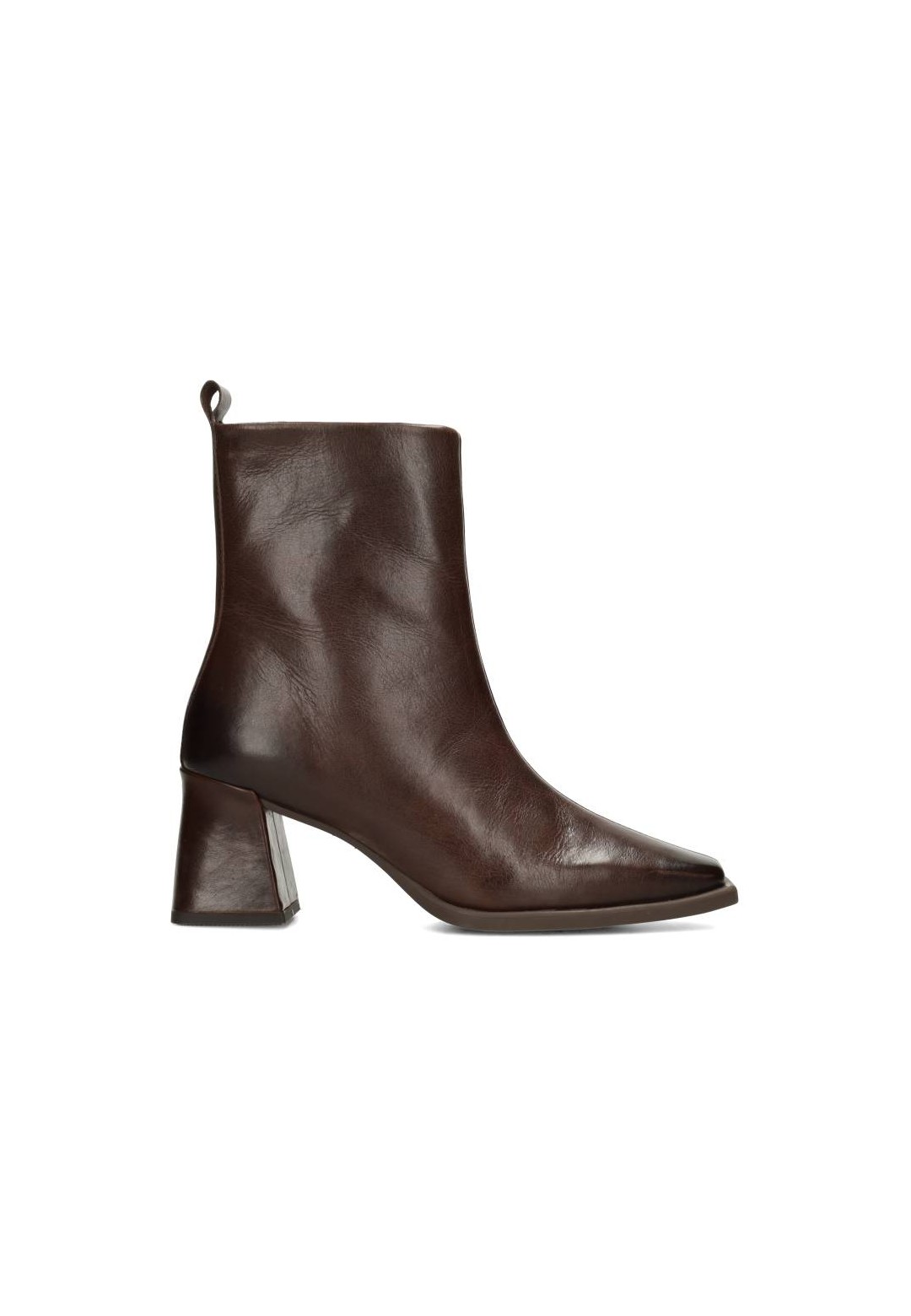 Dua ankle boot by PS Poelman – side view of brown leather ankle boot with 7 cm heel.