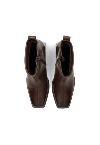 Top view of the Dua ankle boots showing 15 cm shaft height and 26 cm shaft width.