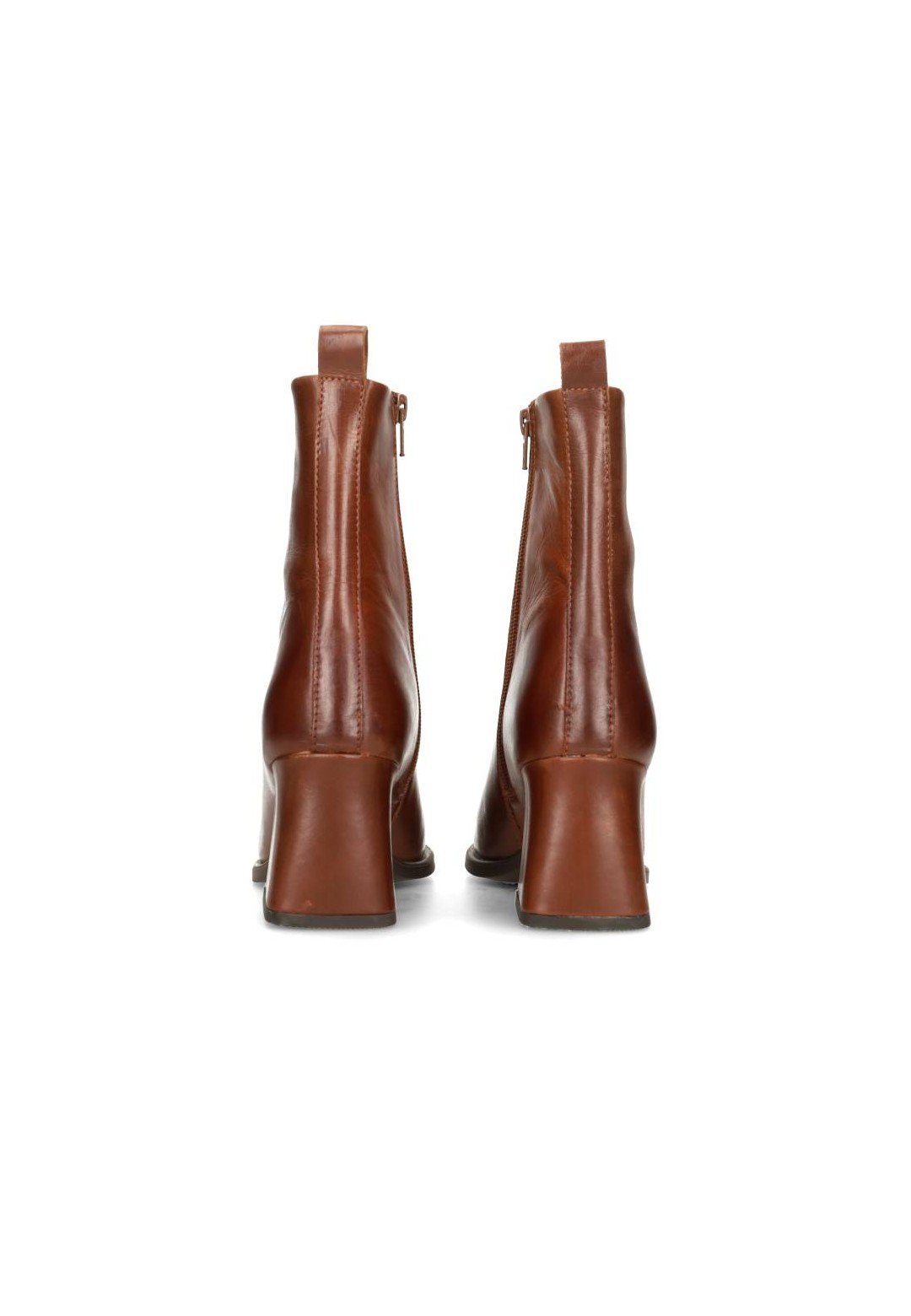 Achteraanzicht van de Dua enkellaarzen met rits en lusje aan de hiel.