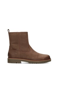 Toni ankle boot by PS Poelman – side view of brown men’s boot in nubuck leather with sturdy sole.