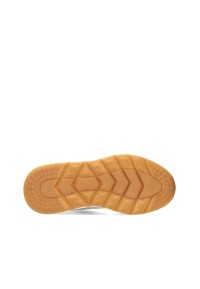 Onderkant van de CARO sneaker met rubberzool in camel kleur