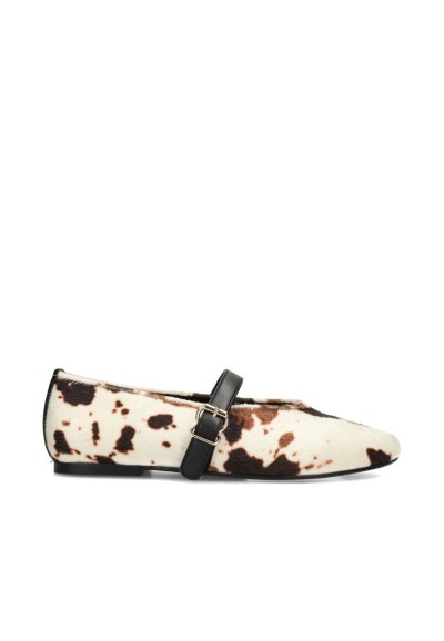 Side image of the POSH by Poelman Gina ballerina with cow print