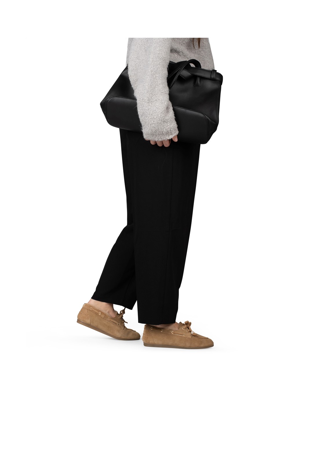 camelkleurige suède loafers dames lifestyle foto