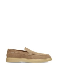 Camelfarbener Wildleder-Slipper Seitenansicht