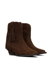 Angled side view of the HABOOB western boot – pointed toe and slanted heel
