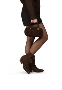 Model image: woman wearing the HABOOB boot – angled front view