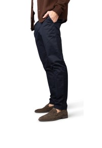 JIM loafers worn with dark jeans – side view