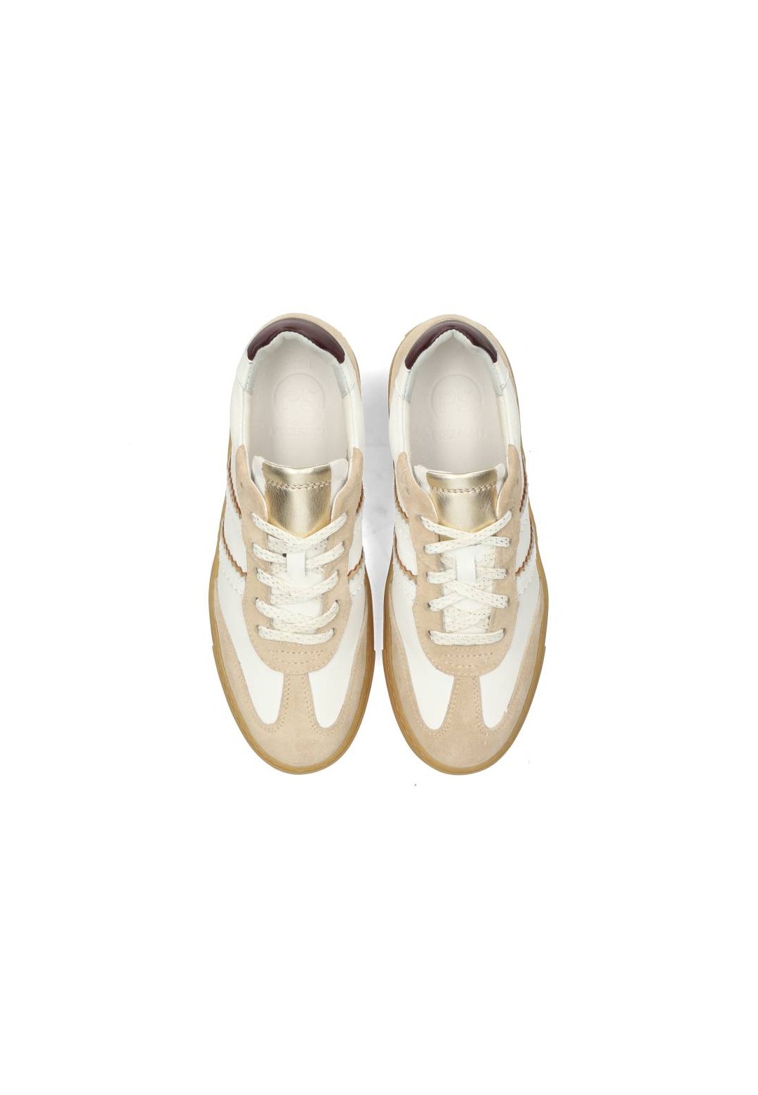 Bovenaanzicht van het paar MILA sneakers