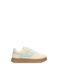 Side view of the DANYA girls' sneakers in beige and light blue