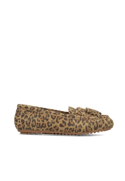 Side view of the PS Poelman TAYA women’s loafer with leopard print