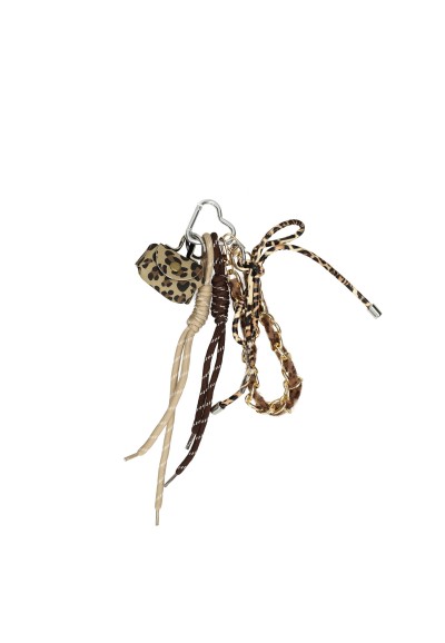 Vorderansicht des Bag-Charms mit Leopardenmuster