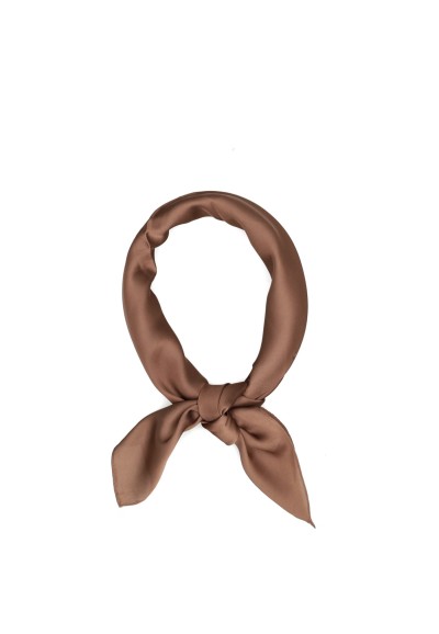 Brauner Schal mit Knoten, Vorderansicht