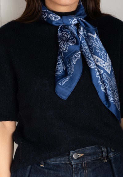 POSH by Poelman Blue/White Paisley Scarf | Poelman Brands Webshop