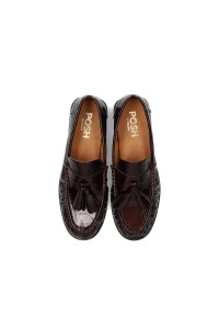 Bovenaanzicht van rode POSH by Poelman RHODE loafers van lakleer met bitdetail.