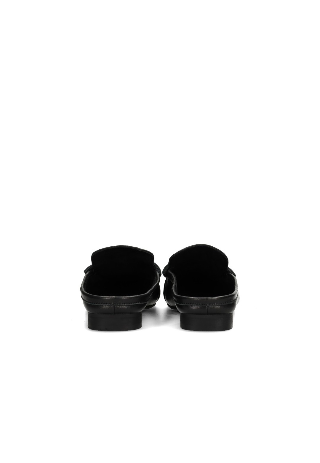 Achteraanzicht van de Poelman LOTTIE dames loafers van zwart leer