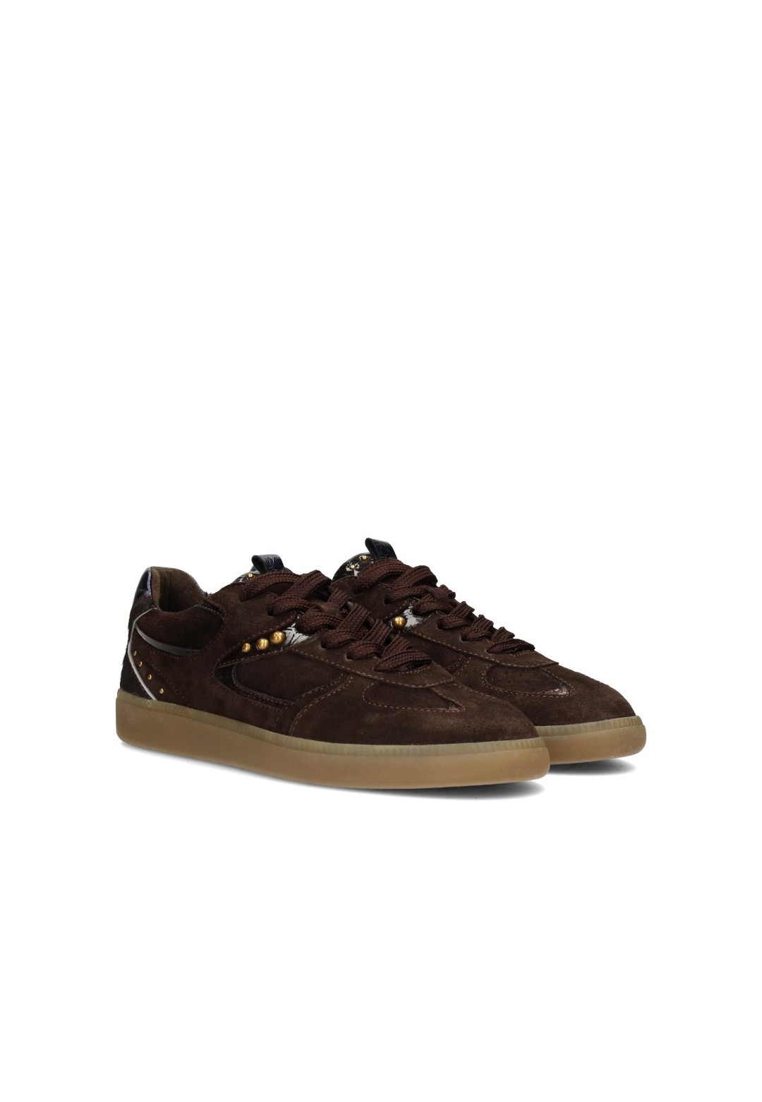 Paar donkerbruine Skye sneakers van PS Poelman met suède afwerking en een sportieve uitstraling.