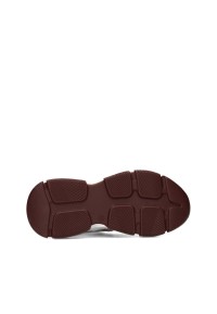 Onderzijde van de bordeauxrode Gigi sneakers van Posh by Poelman met profielzool voor extra grip.