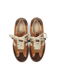 Bovenaanzicht van de HABOOB SKYE leren en suède sneaker met uitneembaar voetbed