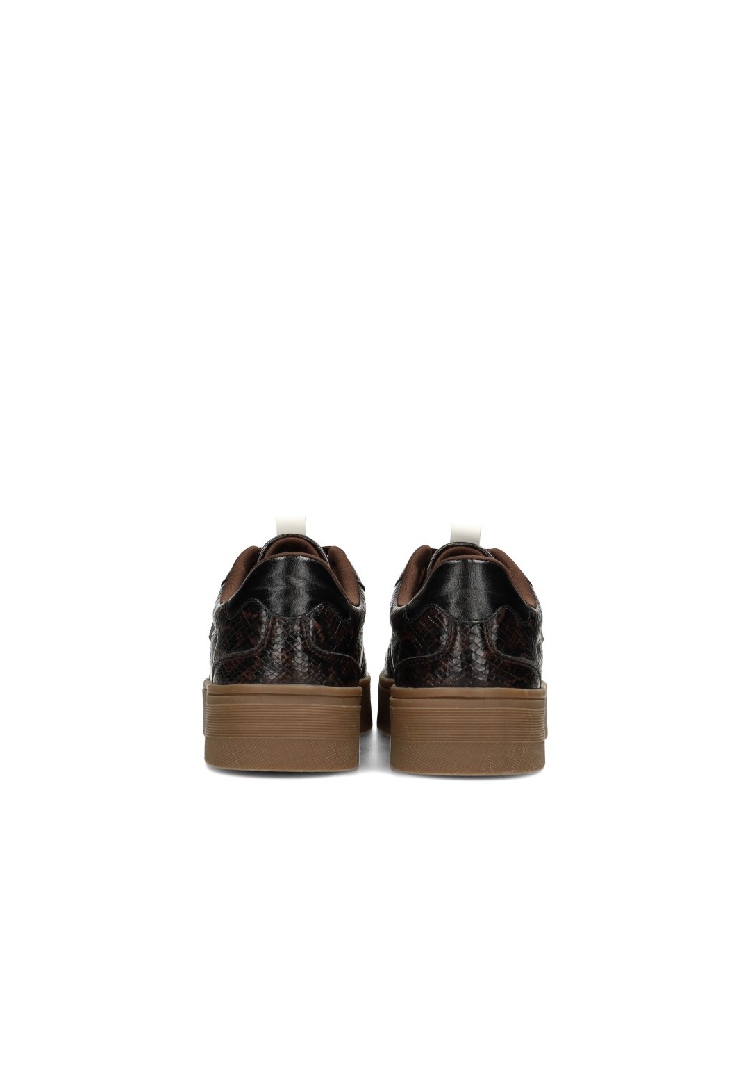 Rückansicht der dunkelbraunen POSH by Poelman LILLY Sneaker mit gummifarbener Sohle.