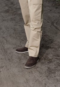 Poelman TIVOLI bruine loafers – gedragen aan de voet