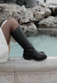 Schwarze Poelman JAE Stiefel lässig kombiniert