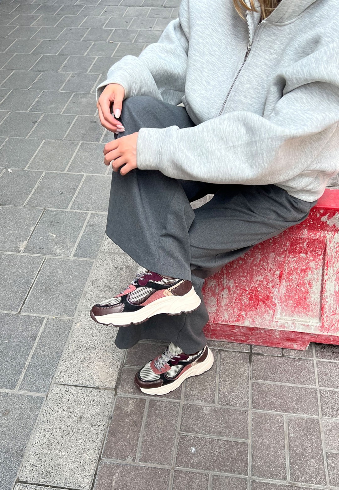POSH by Poelman ANGY women's sneakers in burgundy and beige styled with a grey casual outfit
