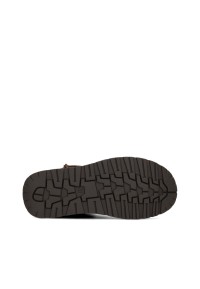 ELIZA dark brown boots with tread sole – bottom view