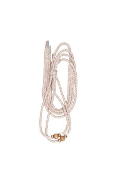 Light beige long laces measuring 115 cm with 10 decorative beads