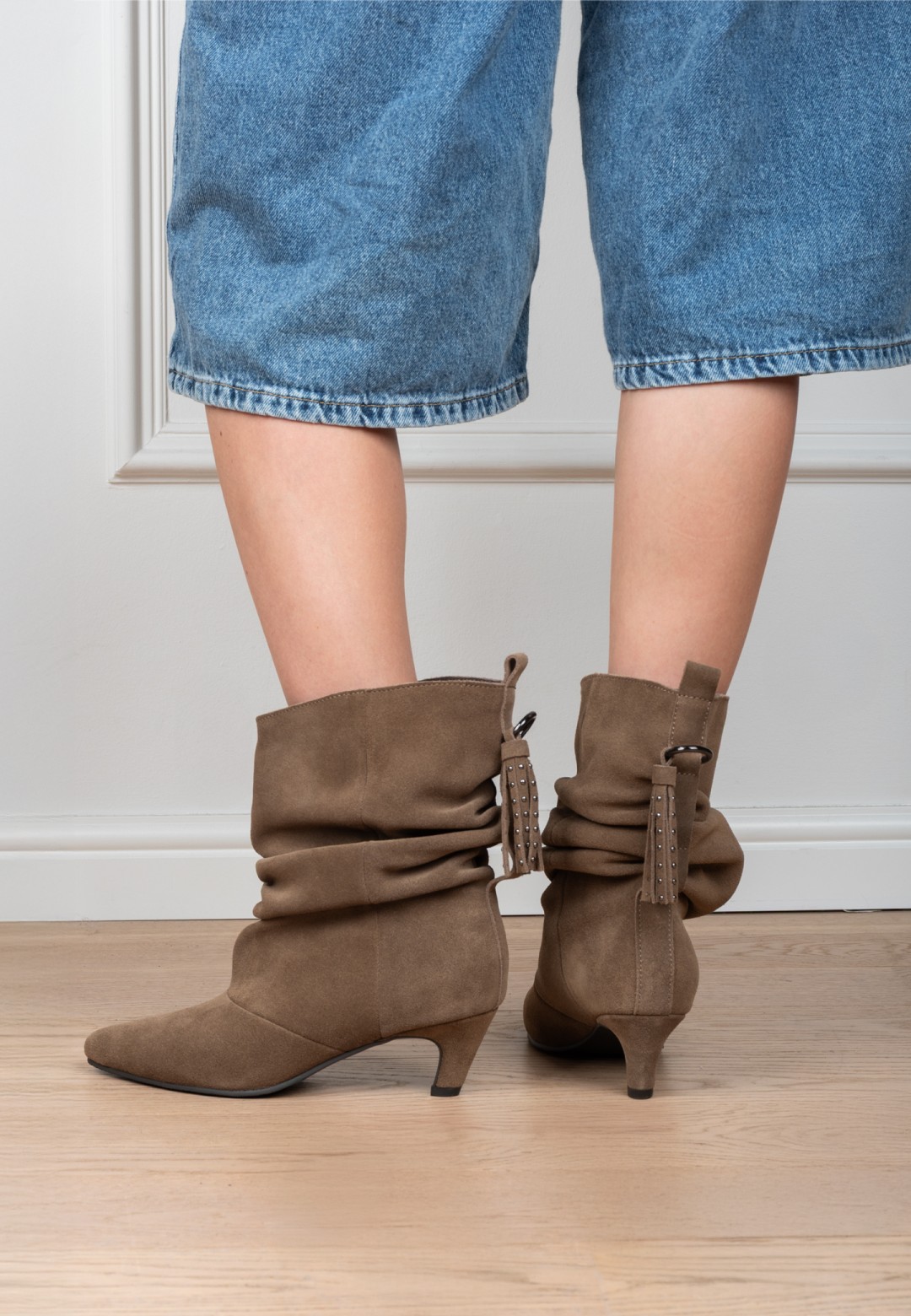 Poelman PRUE brown suede women's boots styled with jeans